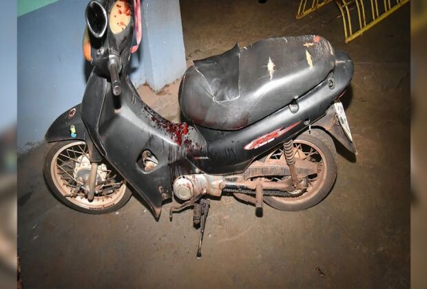 Moto usada pela v&iacute;tima ficou estacionada na frente do hospital