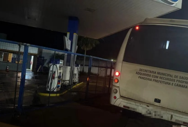 Pacientes precisaram encontrar alternativas particulares para chegarem em casa