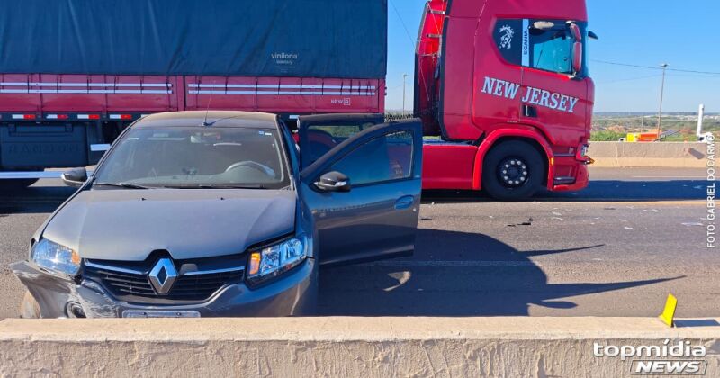 BR-163 fica congestionada ap&oacute;s acidente 