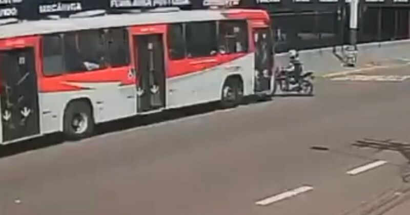 V&iacute;tima foi levada pelo ve&iacute;culo por quase 100 metros