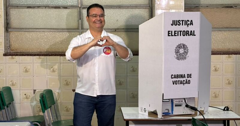 Candidato ao Governo de MS vai acompanhar o resultado ao lado da fam&iacute;lia