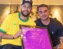 Neymar é 'cancelado' por fãs após foto com Flávio Bolsonaro
