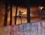 Vídeo: incêndio de grandes proporções atinge galpão abandonado no Leblon