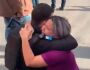Vídeo: refém abraça policial após sequestro no Rio e comove redes sociais