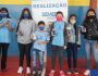 Alunos de Escolas Municipais recebem celulares de graça para estudar em Campo Grande