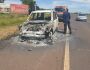 Carro é encontrado incendiado na BR-463 em Ponta Porã (vídeo)