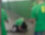 Estudantes são flagradas em pancadaria em corredor de escola de Campo Grande (vídeo)