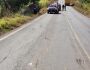 Curva onde caminhão tombou com casal acumula acidentes e morte, dizem moradores (vídeo)