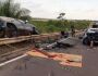 Batida frontal entre carros mata mulher e deixa homem em estado grave entre Coxim e Rio Verde