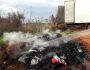 Carga de carvão pega fogo dentro de baú de caminhão