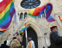 Projeto de lei quer obrigar igrejas a contratarem funcionários LGBTs