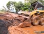 DIA DE FAXINA: técnicos da prefeitura amanhecem nas ruas para reparar estragos da chuva