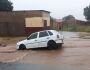VÍDEO: carro é ‘engolido’ por buraco durante chuva intensa em Campo Grande