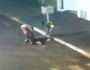 VÍDEO: homem morre em avenida e é roubado por dupla em MS