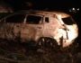 Jipe usado em chacina com seis mortos é encontrado queimado na fronteira