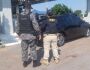 Casal é preso com carro roubado em direção à fronteira