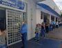 Oferecer máscara e fiscalizar filas de bancos são soluções para evitar covid-19, diz prefeito
