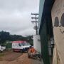 Socorristas tentaram por quase duas horas reanimar o rapaz, mas ele não resistiu


