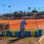 V&iacute;nculo com bairro fez com que idoso ajudasse na limpeza do local