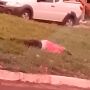 Motoristas flagraram a pessoa no chão