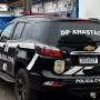O acusado se apresentou voluntariamente à polícia e foi preso em flagrante