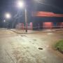 Dupla em uma motocicleta tentou executar a v&iacute;tima