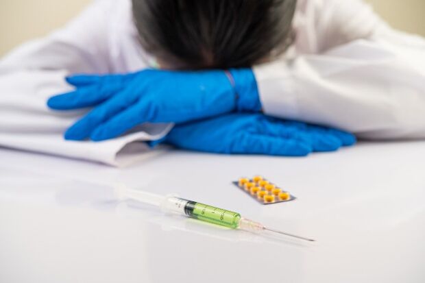 Técnicos de enfermagem sofreram mais acidentes de trabalho na pandemia em MS