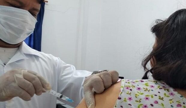 Mais de 54 mil pessoas foram imunizadas na fronteira com a vacina da Janssen