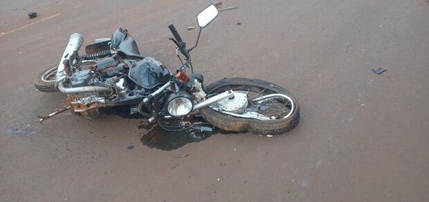 Motociclista morre em batida com Strada em Dourados