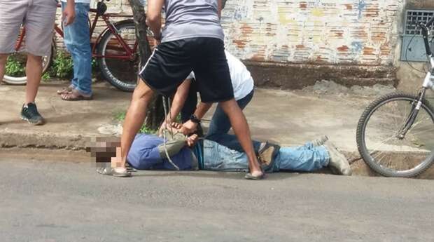 População revoltada prende casal de ladrões no Campo Alto
