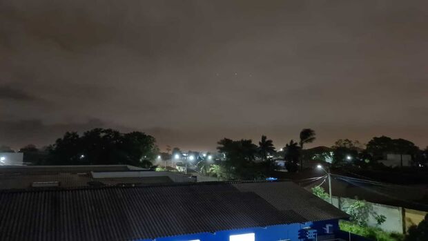 Tempestade deixou bairros sem energia durante a madrugada em Campo Grande