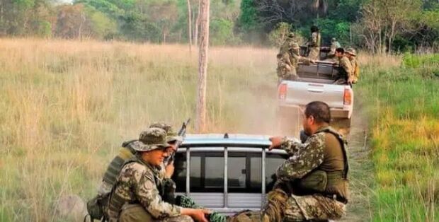 Exército mata guerrilheiros na fronteira Brasil-Paraguai