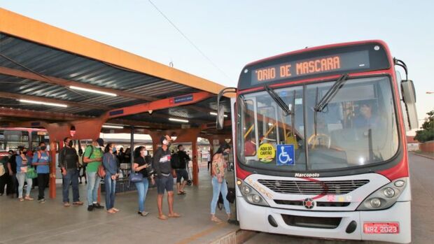 Marquinhos concede isenção do ISS e tenta barrar greve dos motoristas de ônibus