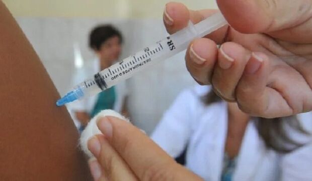 Saúde autoriza municípios a vacinar crianças menores de 5 anos contra a influenza
