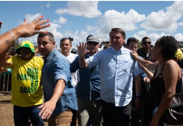 Datafolha indica que reprovação de Bolsonaro vai a 48%
