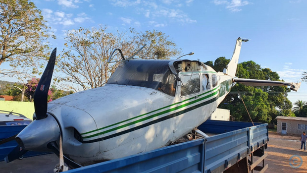 Avião boliviano que seria usado para transportar drogas é apreendido em MS