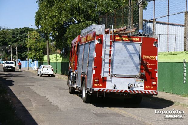 Curto circuito causa princípio de incêndio e evacua escola na Mata do Jacinto