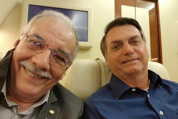 Com ministro de Bolsonaro preso, deputado de MS posta apenas sobre Lula e Petrobras