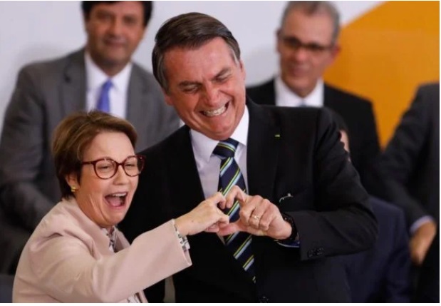 Bolsonaro quer Tereza Cristina na garupa durante motociata em Campo Grande