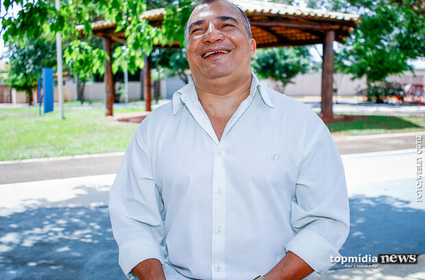 Lenda de MS, Geraldo completa 35 anos como garçom em restaurante de Campo Grande