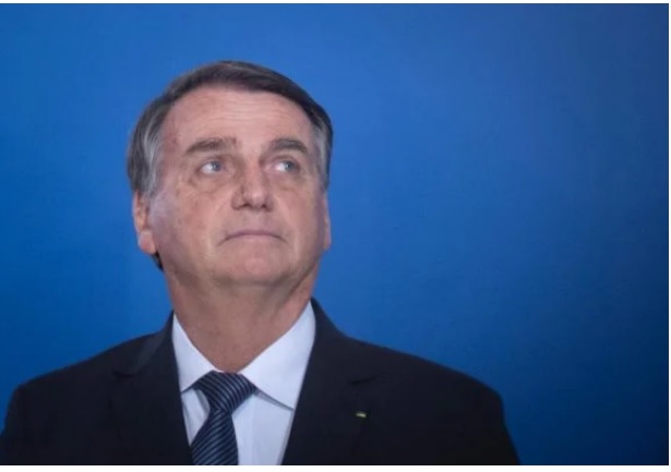 Bolsonaro leva 'não' da Globo após fazer pedido para entrevista 