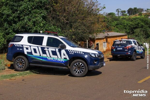 Bravo por não conseguir matar vizinha, homem quebra pescoço de cachorro no Noroeste