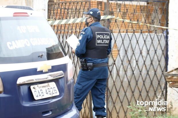Ex-marido tenta beijar mulher e toma 'socão' no rosto em Campo Grande