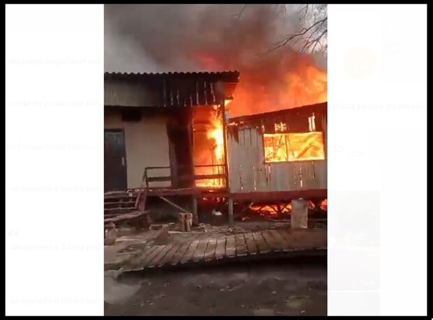 Hotel famoso pega fogo e parte se acaba em cinzas no Pantanal de Corumbá (vídeo)