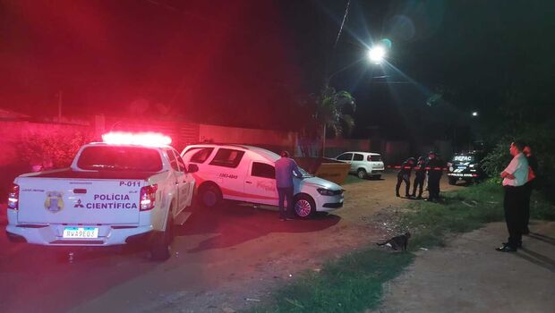Justiça solta mulher que mantinha 100 animais em casa e viu irmão morrer em Campo Grande