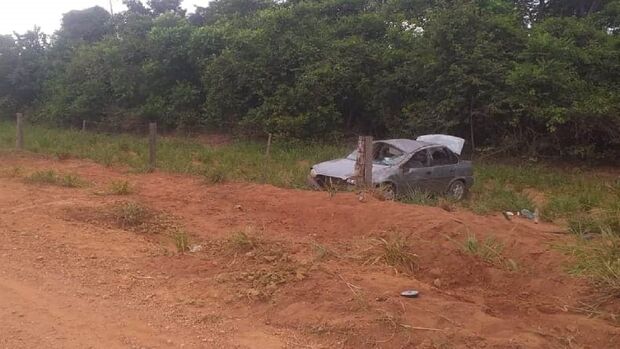 Mulheres e duas crianças ficam feridas em capotamento em estrada de Coxim