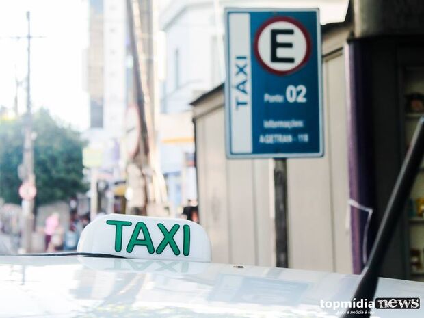 Deputados proíbem Uber e garantem perpetuação da ‘máfia dos táxis’