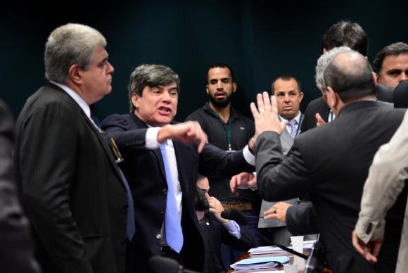 Conselho de Ética vota novo relatório do caso Cunha na semana que vem
