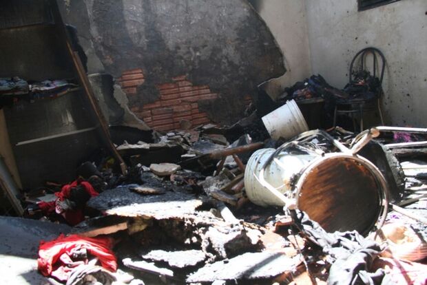 Incêndio ‘misterioso’ destrói quarto de residência no Monumento 