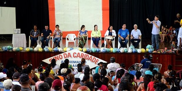 Projeto social distribui cestas para famílias carentes em Corumbá